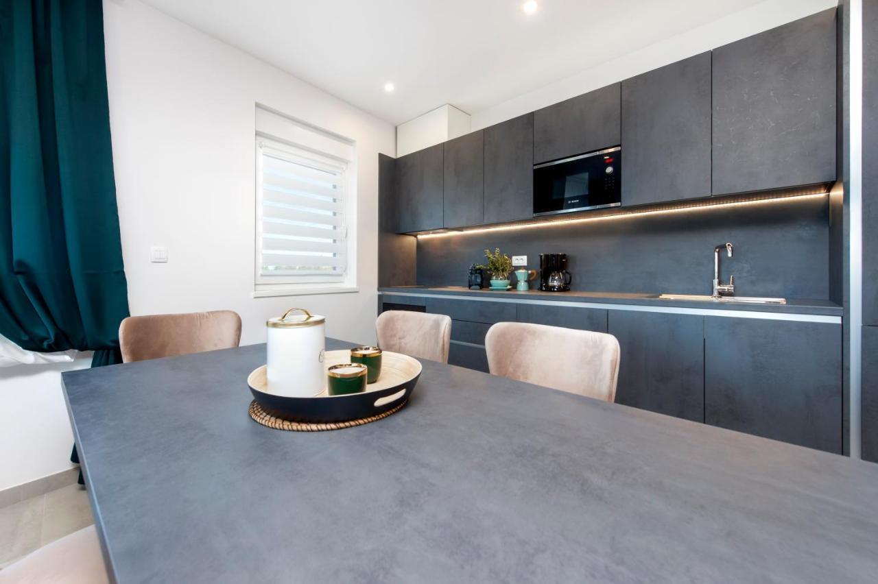 Grand Suite Cocaletto 2 روفينج المظهر الخارجي الصورة
